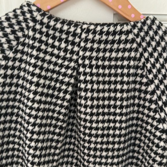 Girl’s Bardot Junior houndstooth coat - Picture 4 of 4